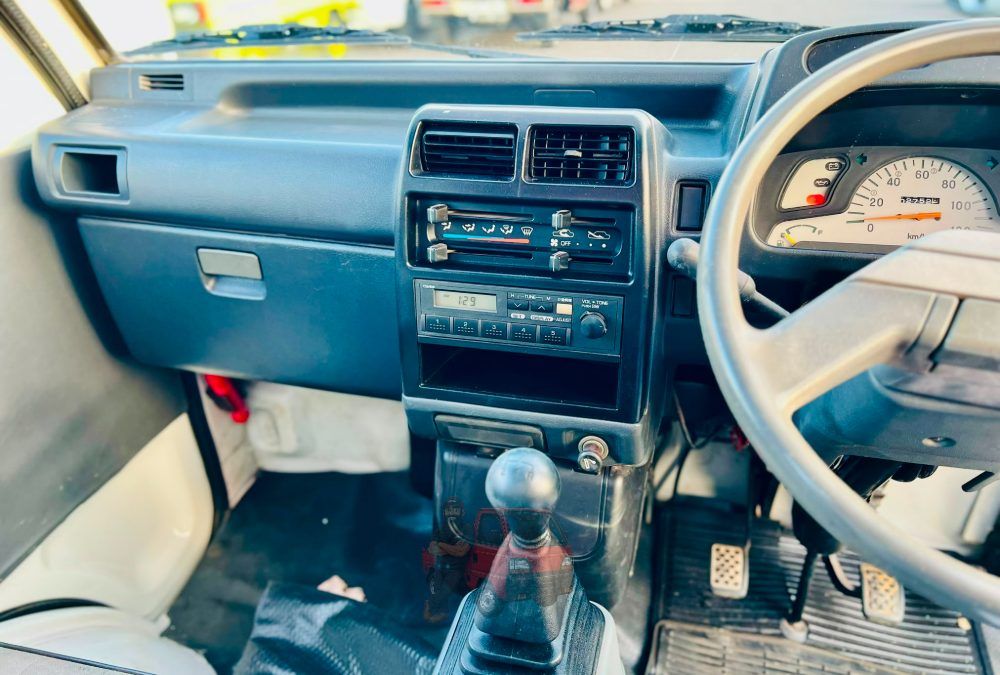 Mitsubishi Minicab | Dump 1992 photo 3