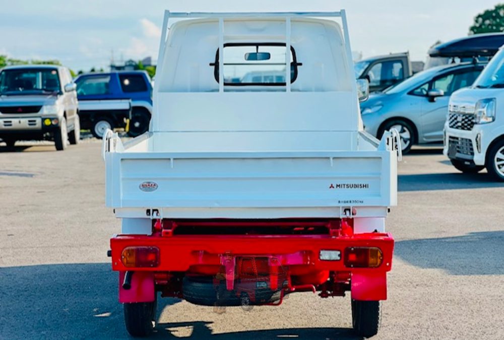 Mitsubishi Minicab | Dump 1992 photo 13