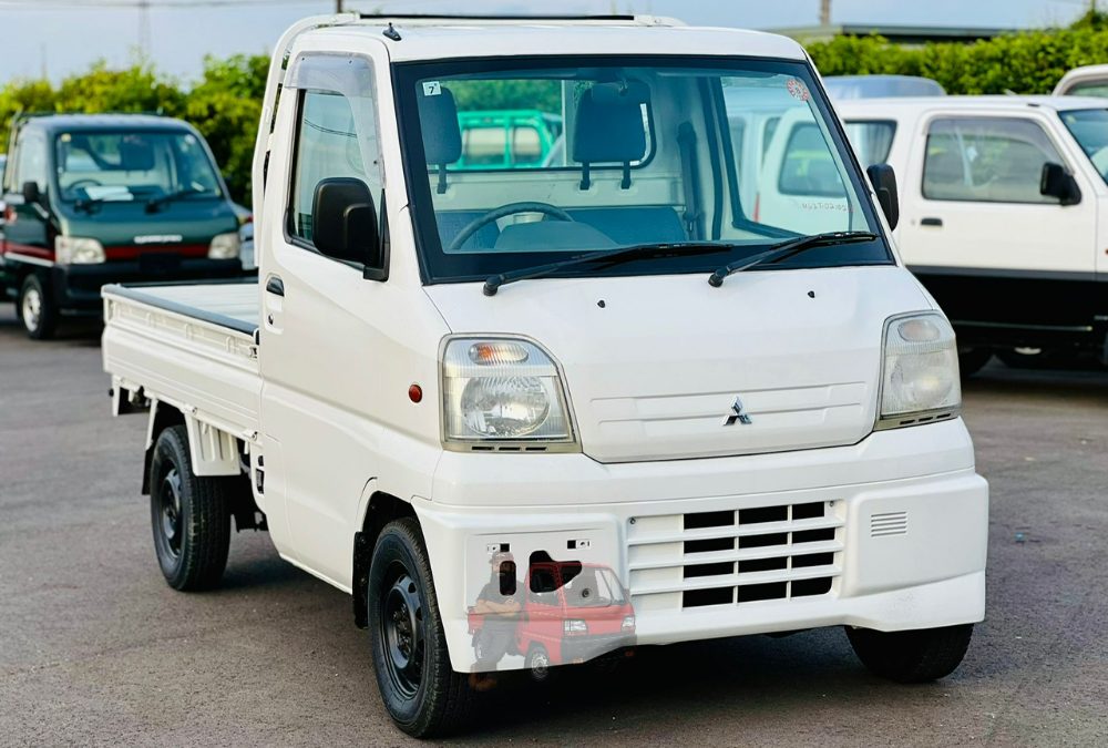 2000 Mitsubishi Minicab Truck 4WD photo 3