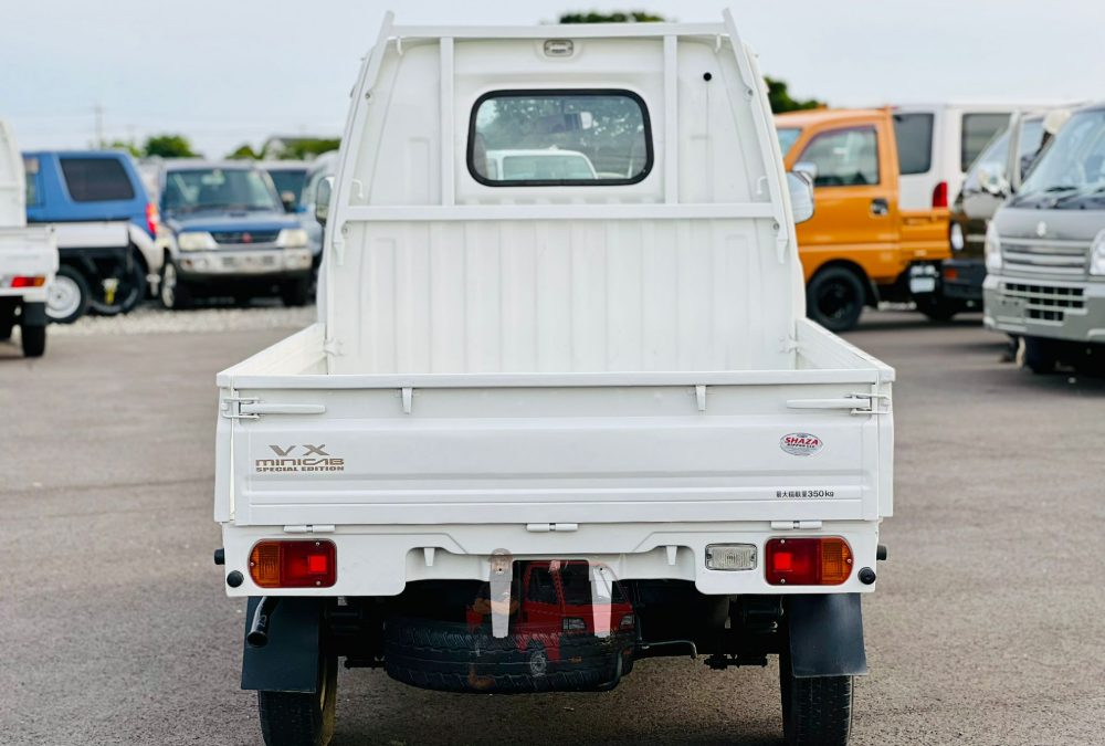 1994 Mitsubishi Minicab Truck 4WD photo 10
