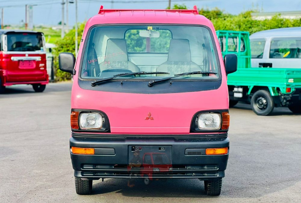 1999 Mitsubishi Minicab Truck 4WD photo 2