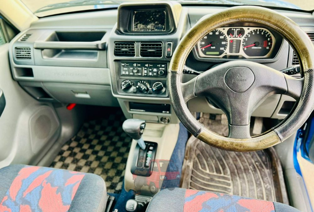 1998 Mitsubishi Pajero Mini 4WD photo 5