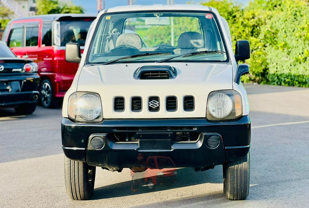 2000 Suzuki Jimny 4WD photo 4