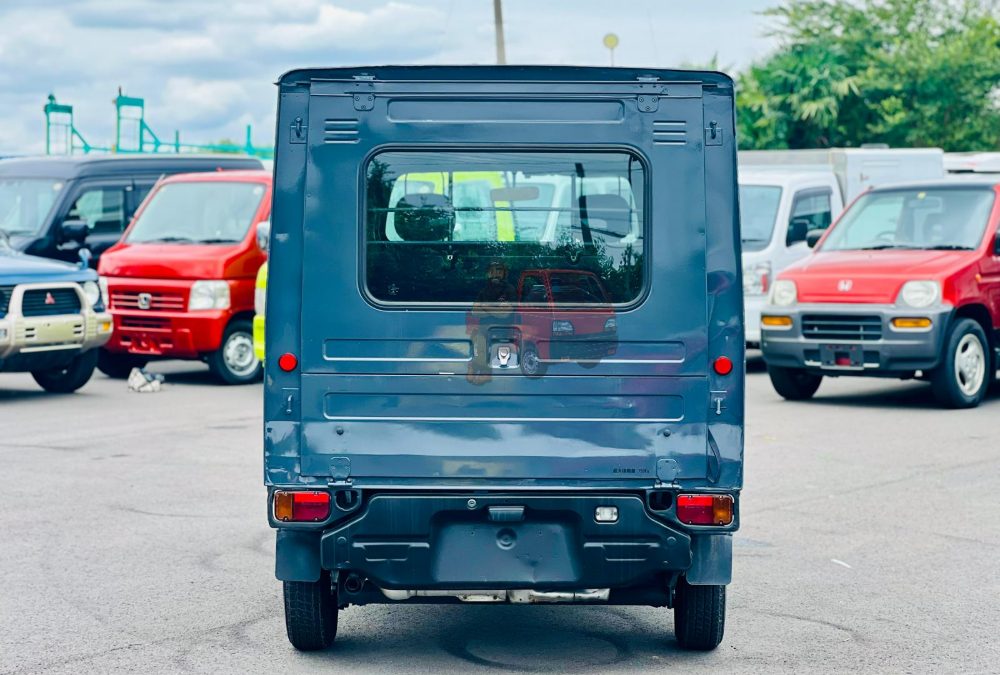 2000 Subaru Sambar Box Truck 4WD photo 6