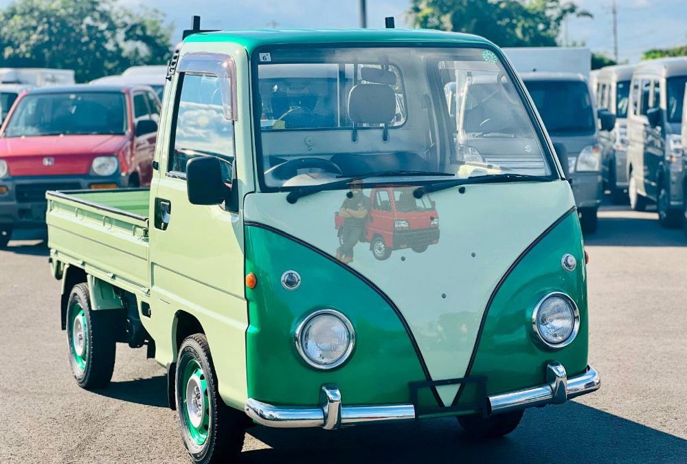 1995 Subaru Sambar Kei Truck 4WD (Retro Classic Face