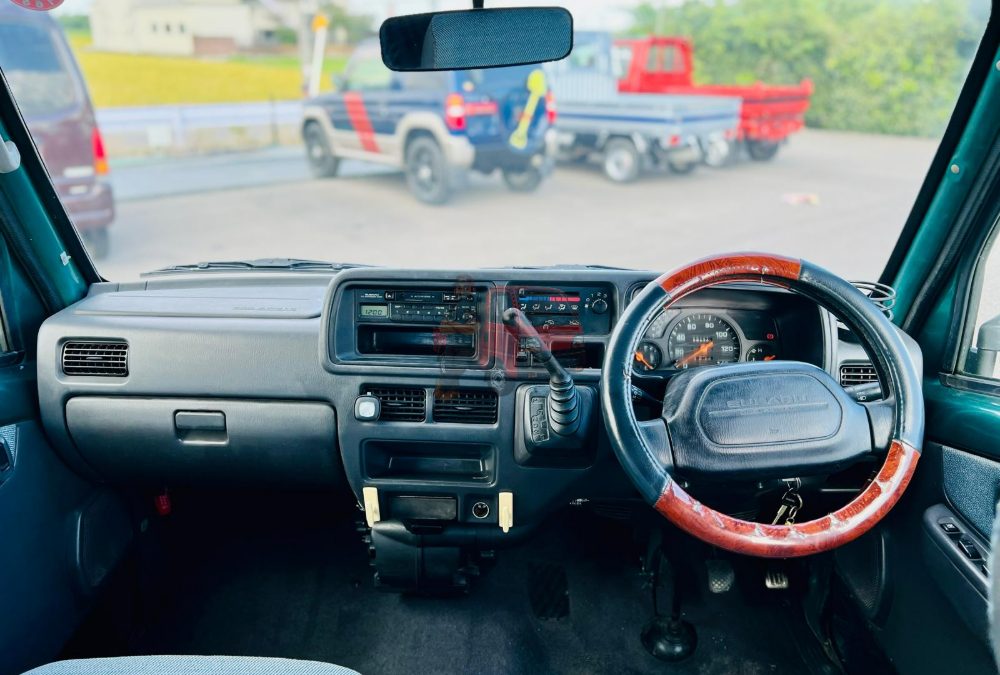 1999 Subaru Sambar Van 4WD photo 10