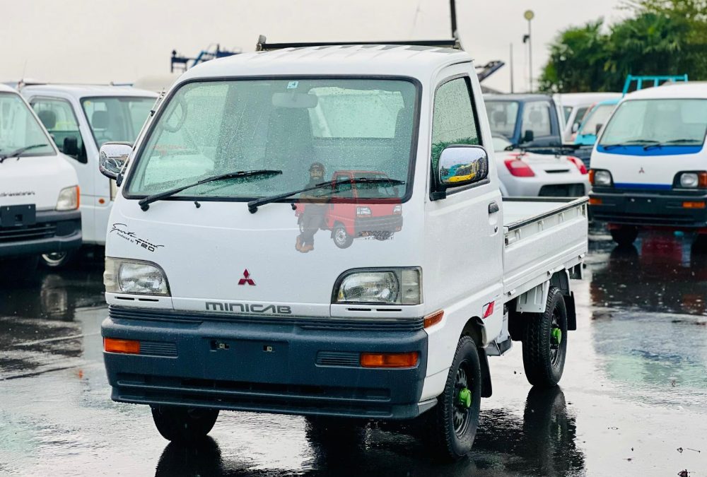 1999 Mitsubishi Minicab Truck 4WD photo 12