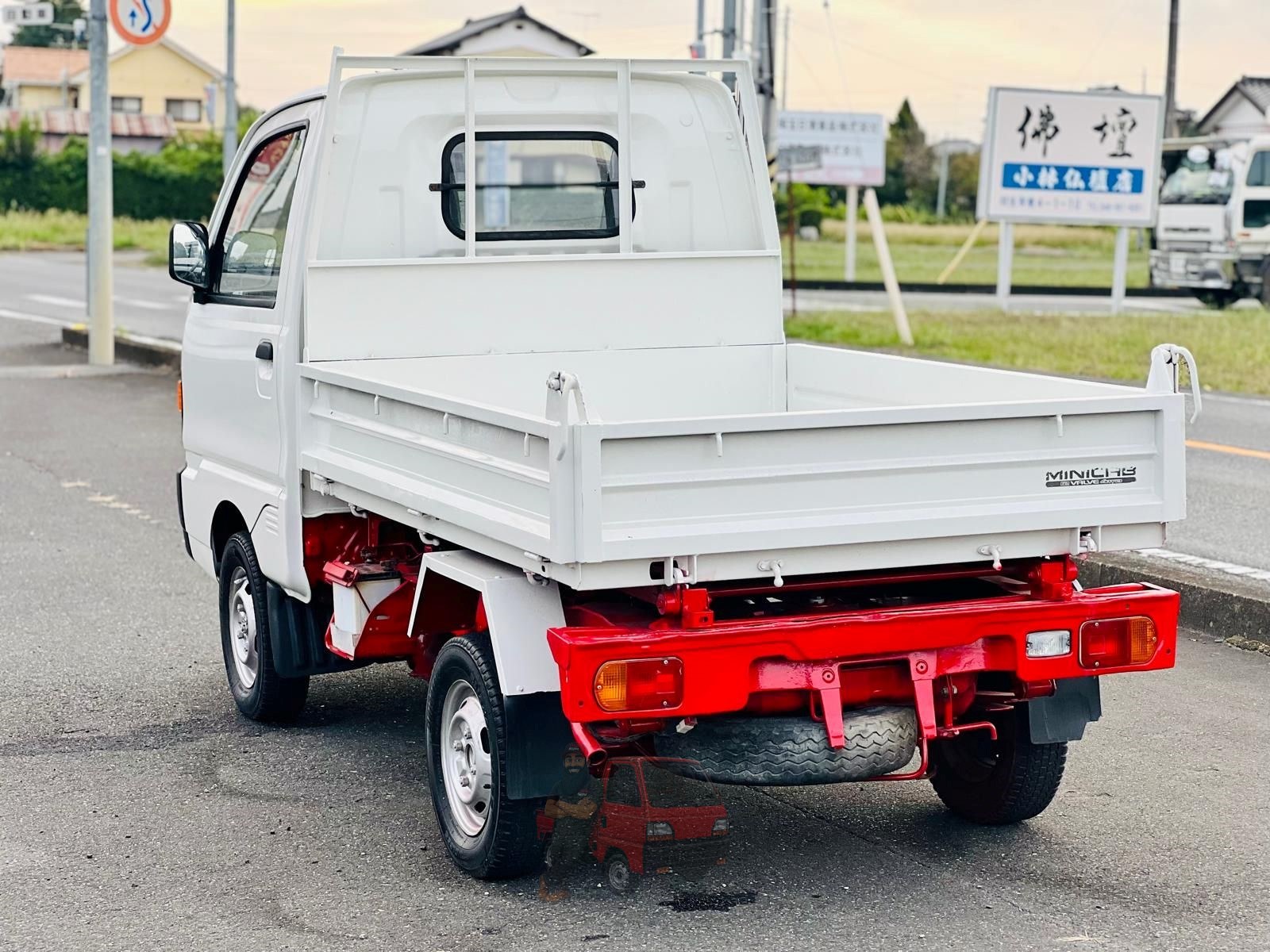 1993 Mitsubishi Minicab Dump Truck photo 7