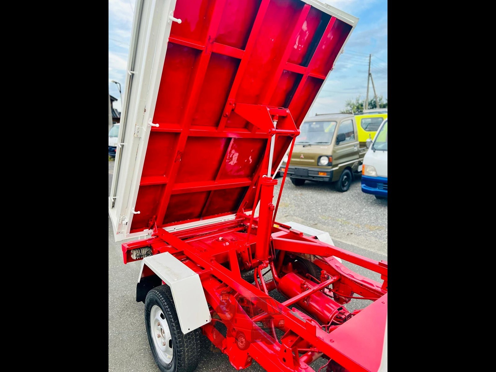 1993 Mitsubishi Minicab Dump Truck photo 11