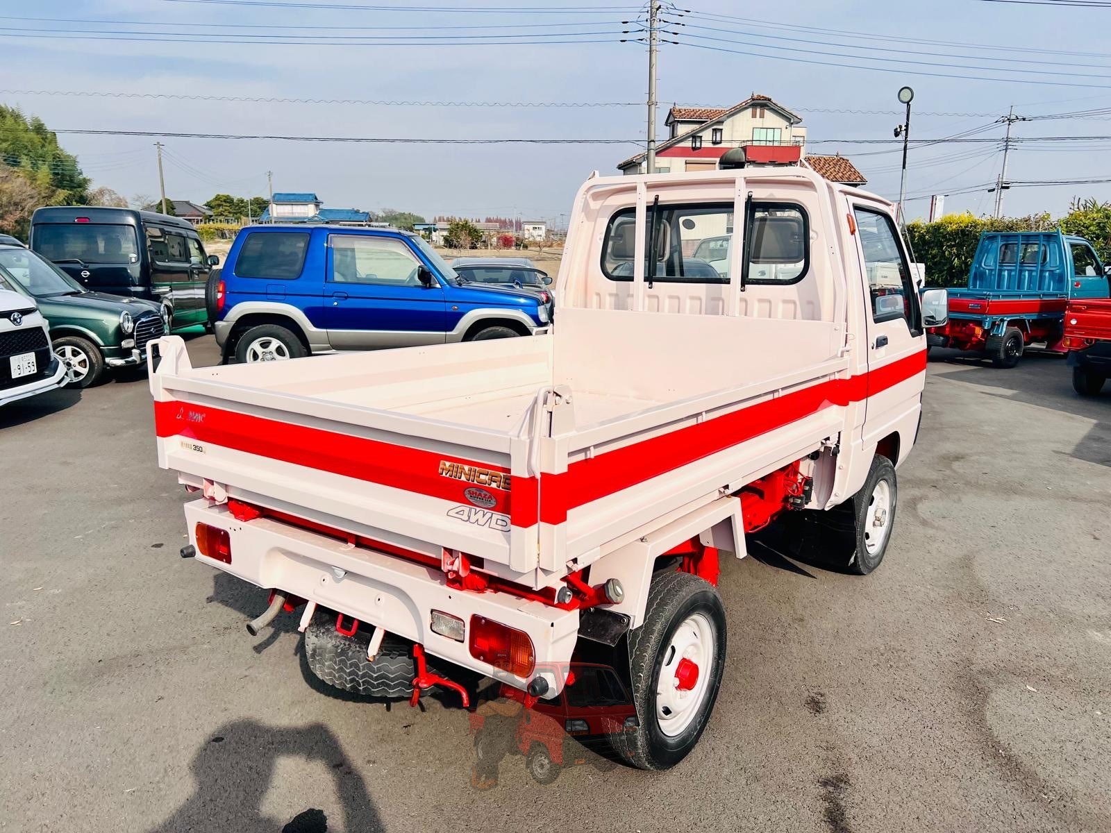 1990 Mitsubishi Minicab photo 13
