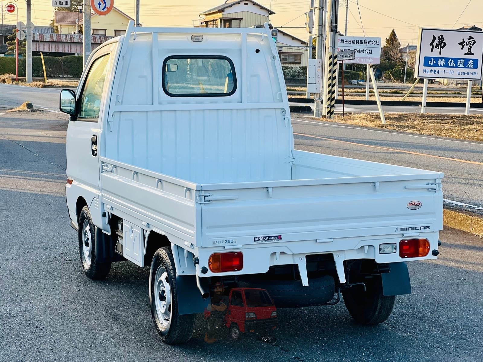 1999 Mitsubishi Minicab photo 11