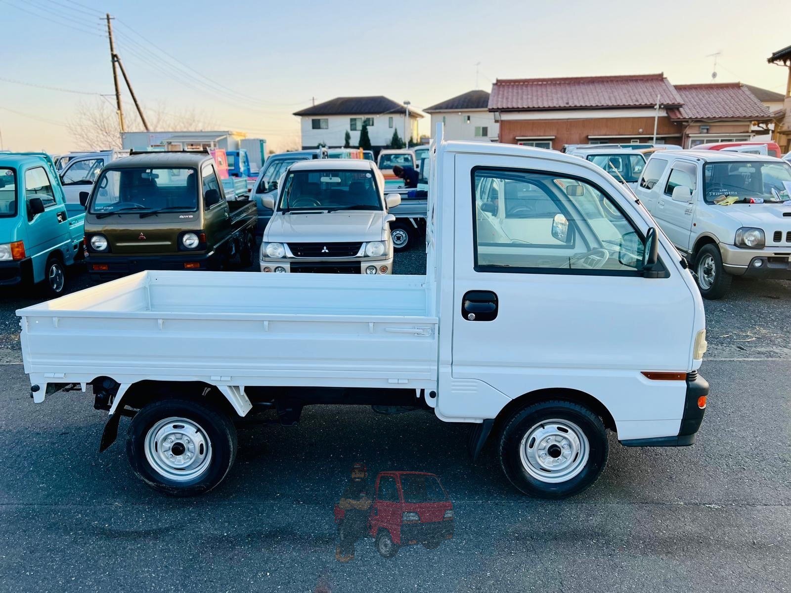 1999 Mitsubishi Minicab photo 9