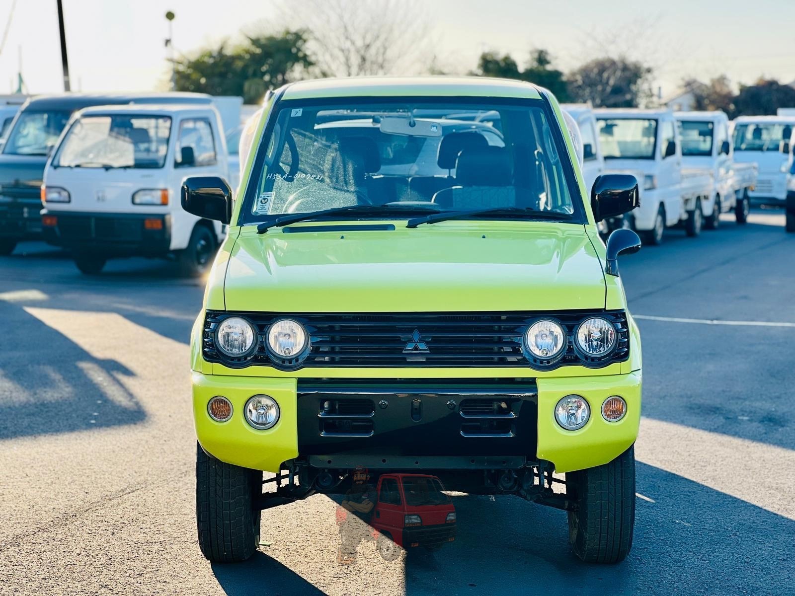 2000 Mitsubishi Pajero photo 6