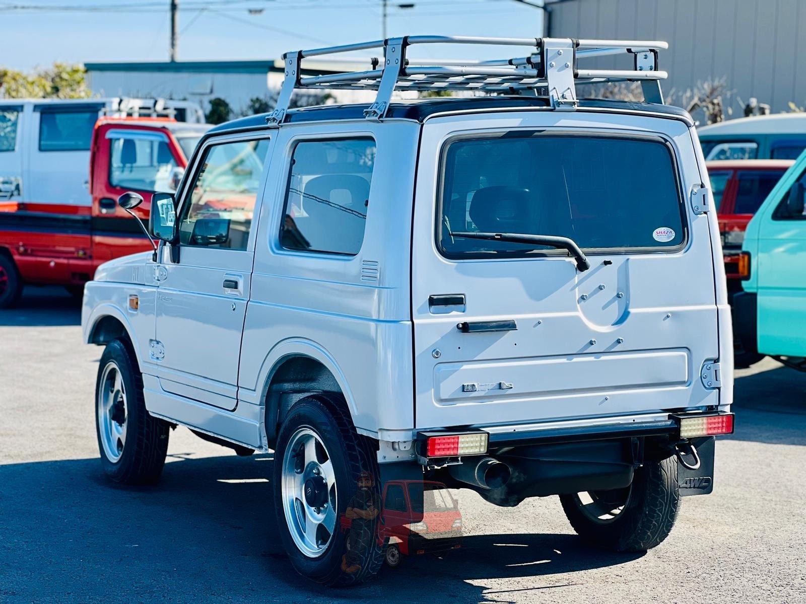 1998 Suzuki Jimny photo 12