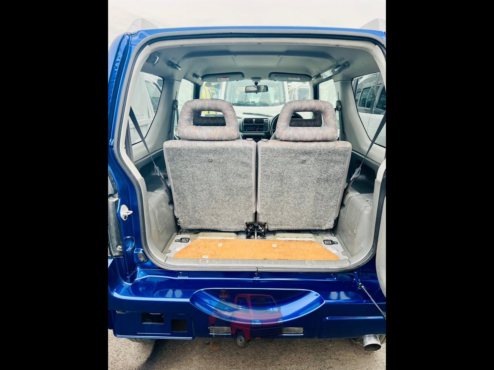 1999 Suzuki Jimny photo 9