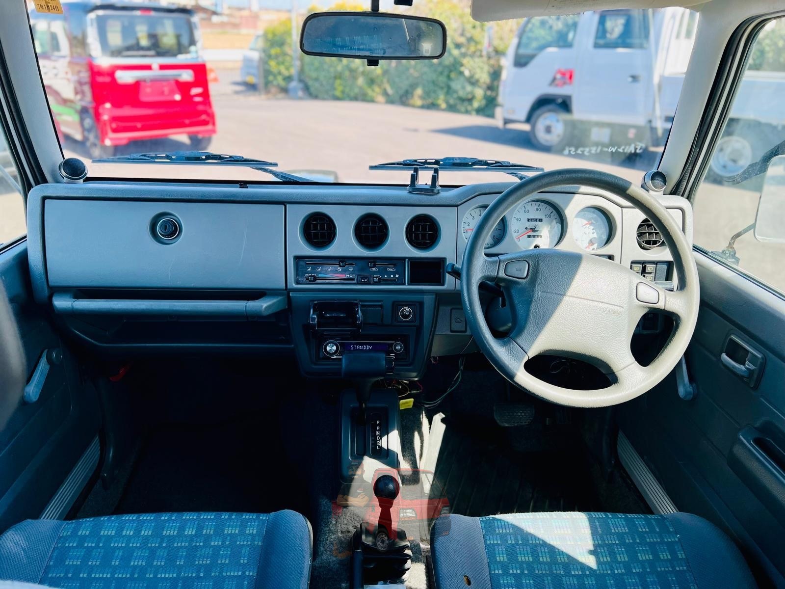 1998 Suzuki Jimny photo 8
